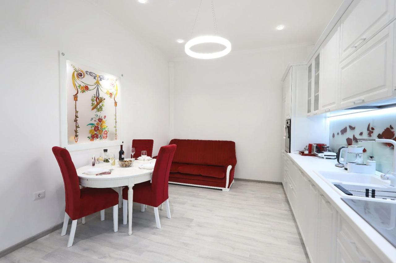 Central Luxury Apartments Орадеа Екстериор снимка