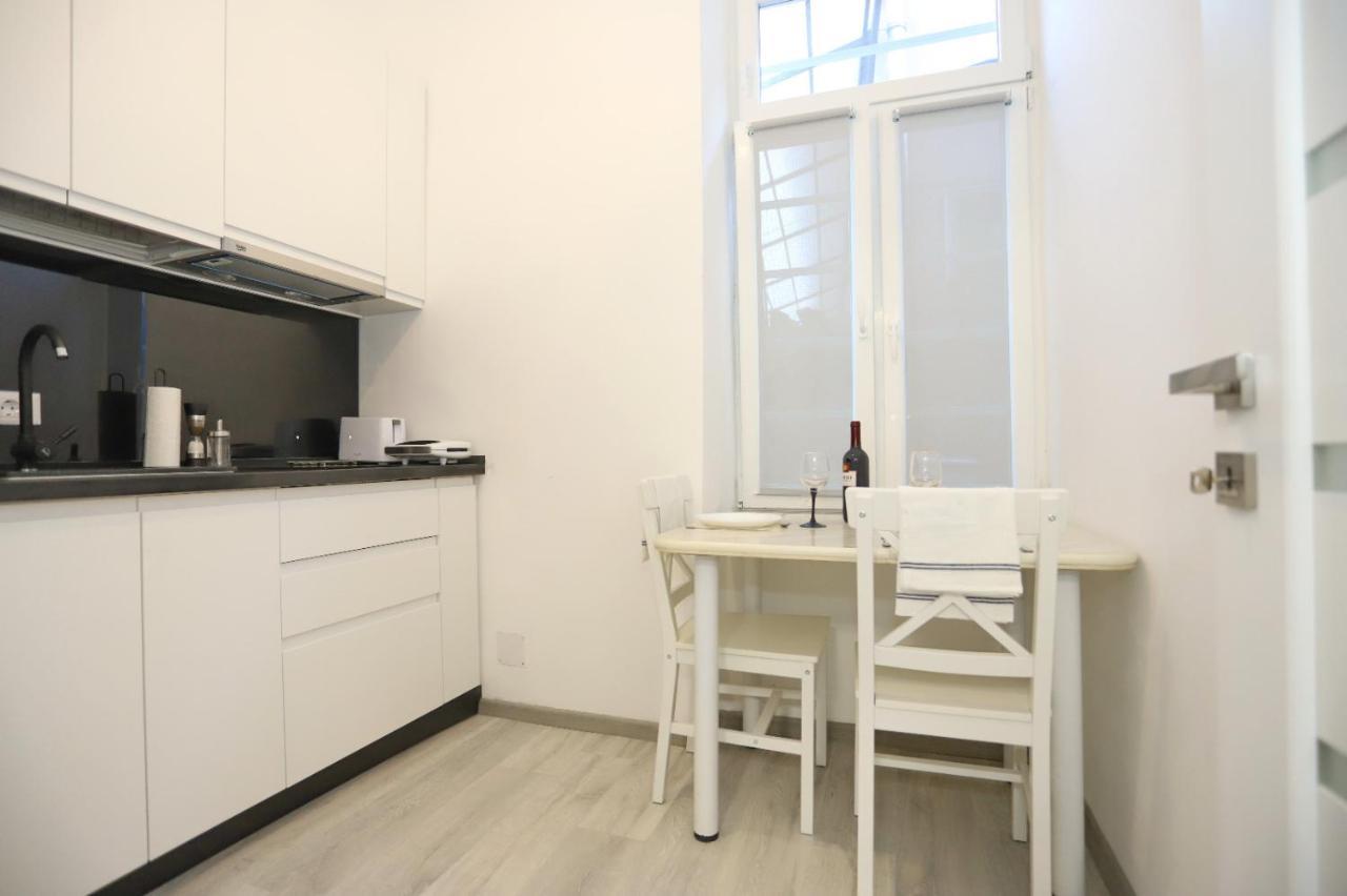 Central Luxury Apartments Орадеа Екстериор снимка